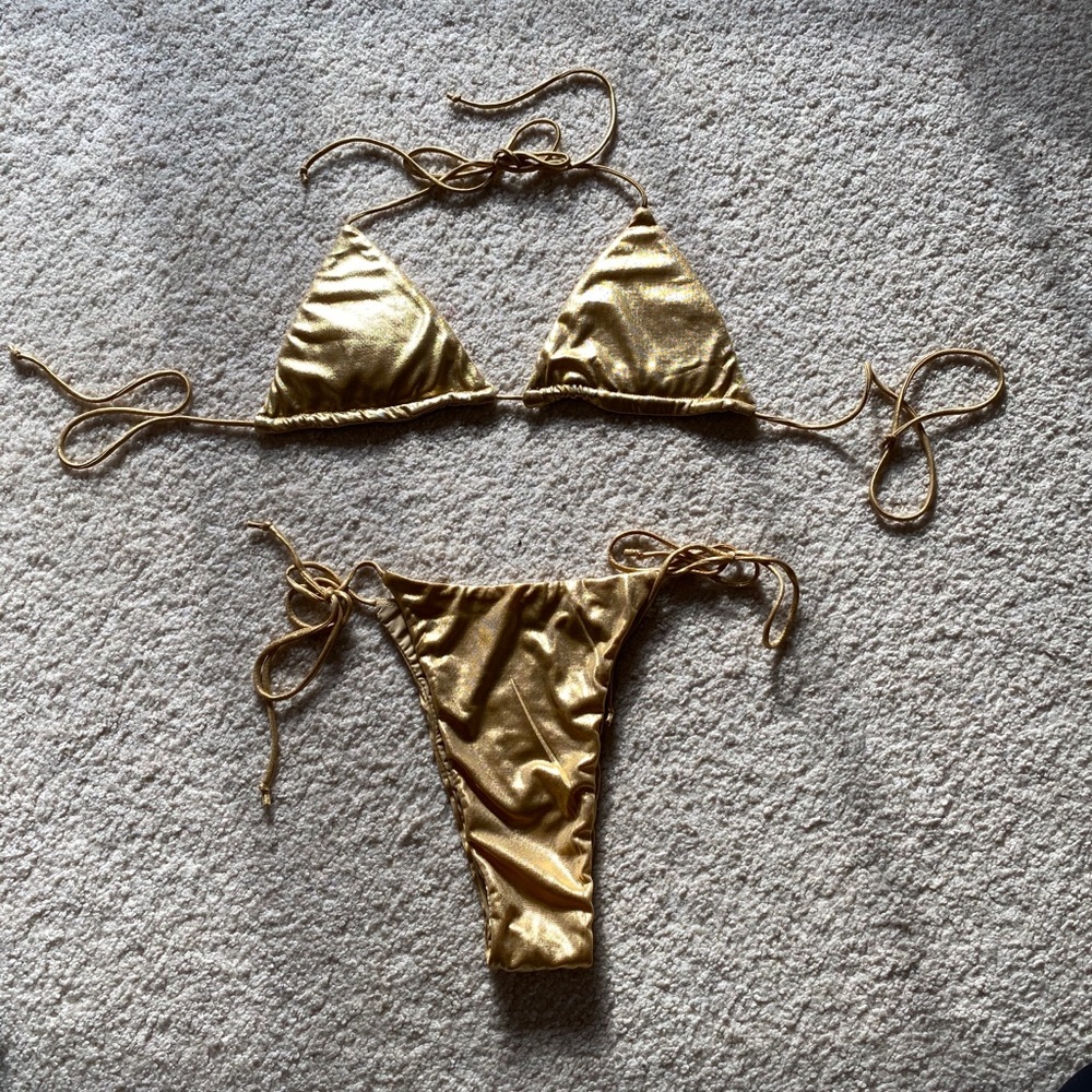 Gold bikini